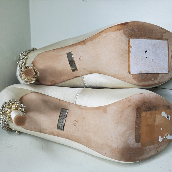 Badgley Mischka Kiara Crystal Back Pump SZ 8.5 - Picture 5 of 9